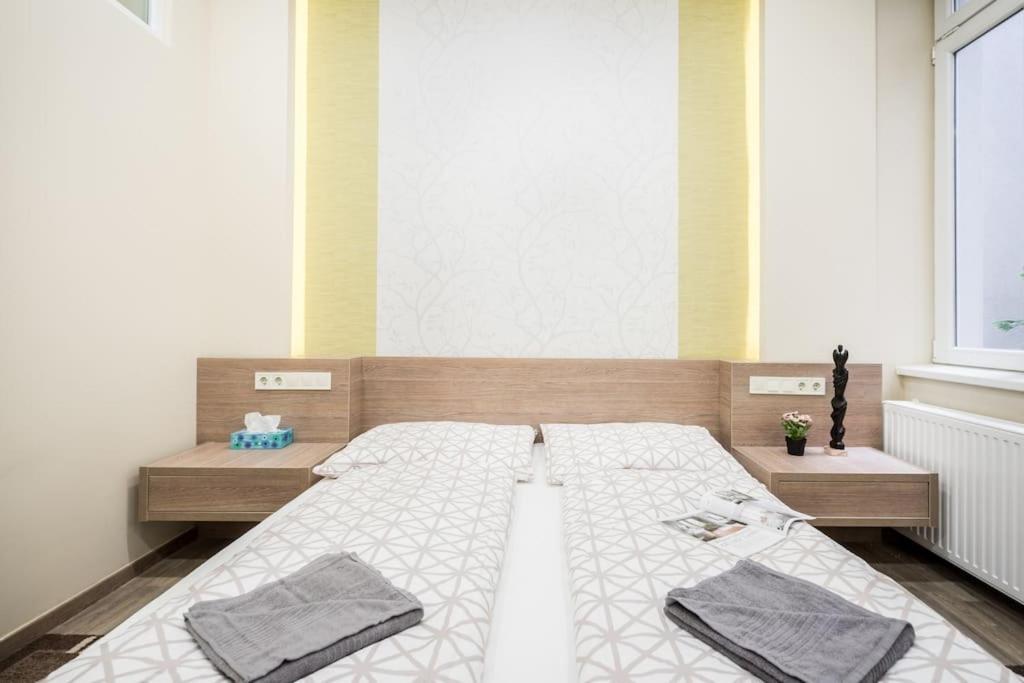 Appartamento Szalag Utca 6 Luxurious Flat Castle District Budapest Esterno foto