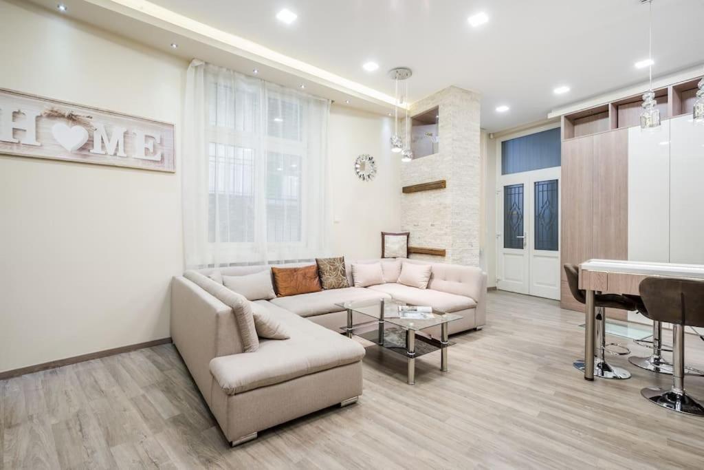 Appartamento Szalag Utca 6 Luxurious Flat Castle District Budapest Esterno foto