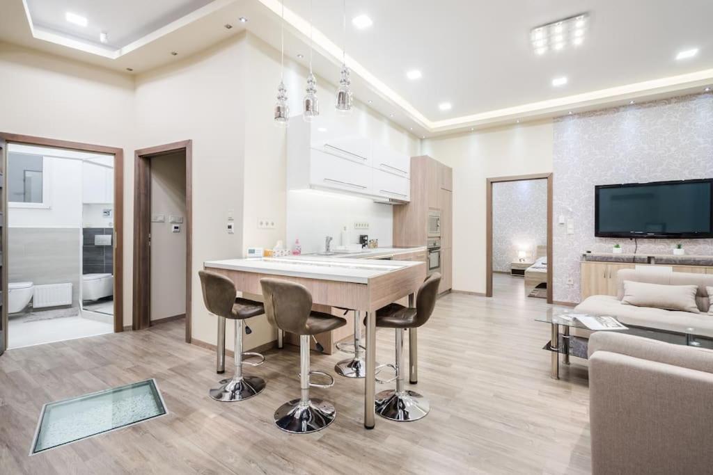 Appartamento Szalag Utca 6 Luxurious Flat Castle District Budapest Esterno foto