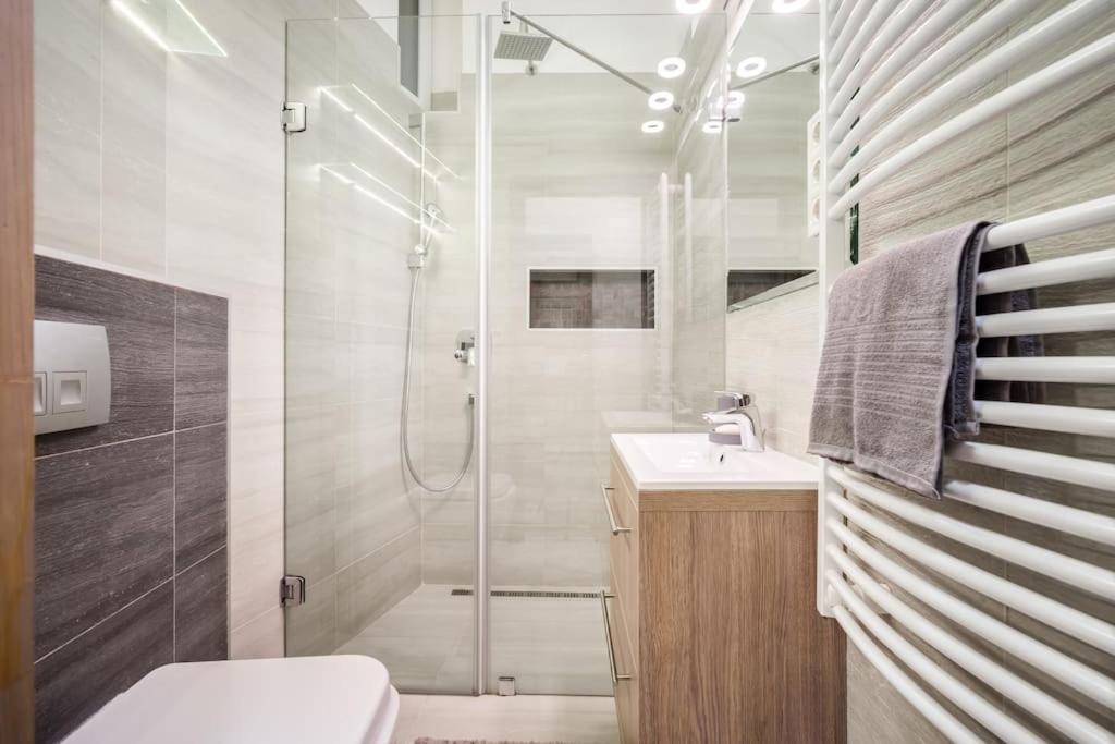 Appartamento Szalag Utca 6 Luxurious Flat Castle District Budapest Esterno foto