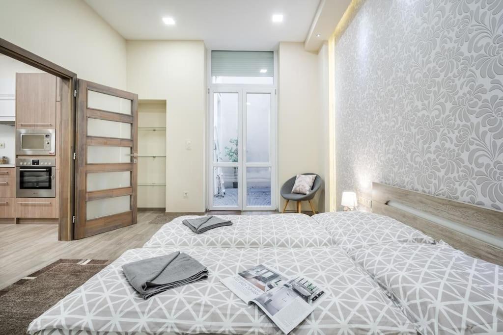 Appartamento Szalag Utca 6 Luxurious Flat Castle District Budapest Esterno foto